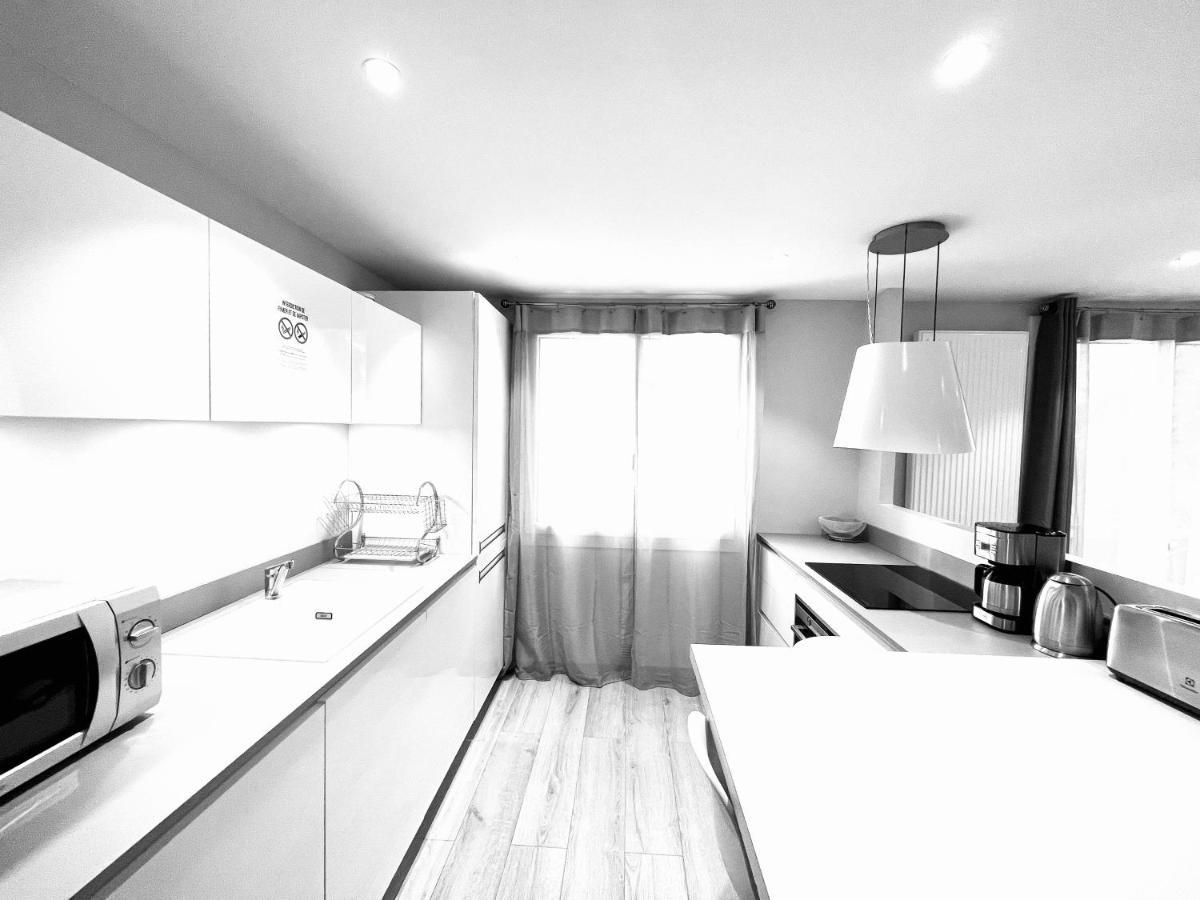 Le White Cosy A 5 Minutes Du Lac Avec Parking Privatif Gratuit Annecy Exterior photo